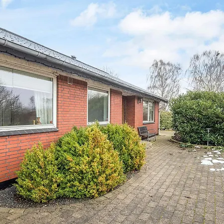 4 Star In Holiday home *